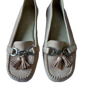 AEROSOLES Blush Pink Tassel Chain Loafers